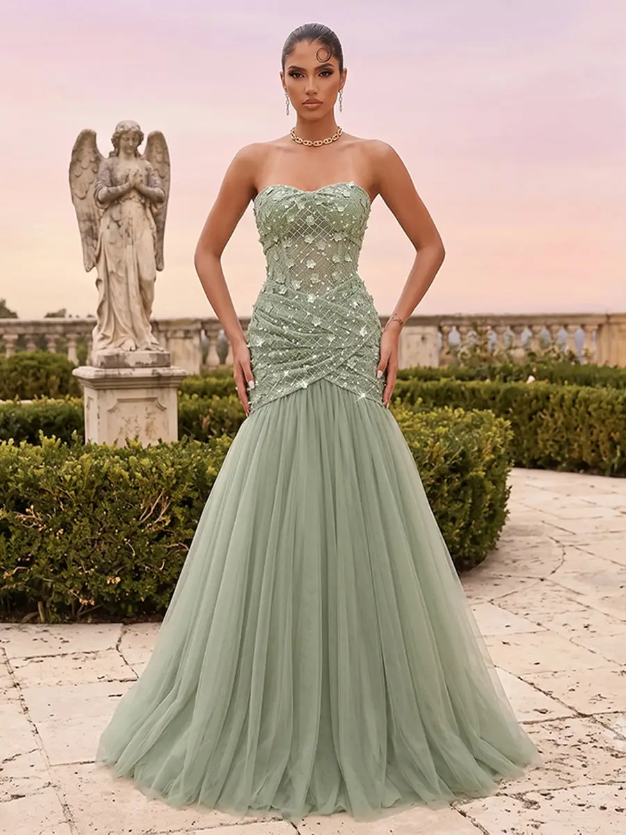Trumpet/Mermaid Strapless Sleeveless Floor-Length Evening Dresses with Applique & Lace — view 1