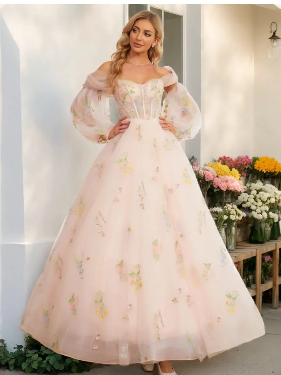 Ball Gown Sweetheart Embroidery Tulle Long Prom Dresses with Detachable Shawl & Sleeves — view 1