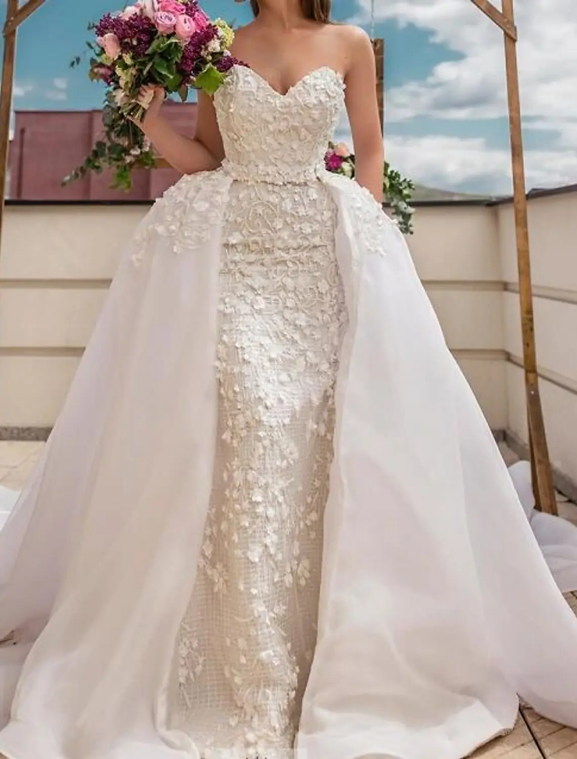 Strapless Lace Ball Gown Floor-Length Wedding Dress — LV14591797 — view 1
