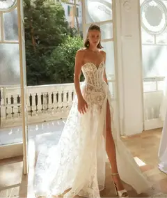 Bohemian Lace Sweetheart Neck High Slit Mermaid — SW183 Ivory wedding dress, close-up detail