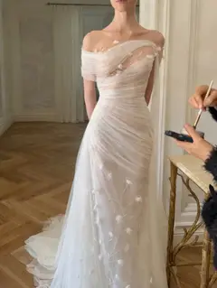 Off-the-Shoulder Ruched 3D Floral with Veil — SW233 Ivory wedding dress, close-up detail