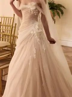 Strapless 3D Floral Draped with Veil — SW232 Ivory wedding dress, close-up detail