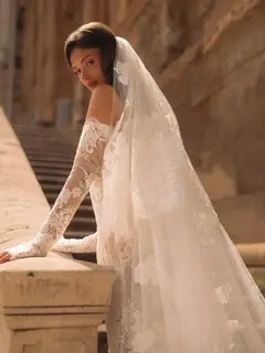 Sweetheart Neckline Sheer Lace Mermaid with Veil — SW171 Ivory wedding dress, full-length side view