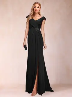 Sheath/Column V-Neck Ruched Mother of the Bride Dresses with Appliques & Split Side — view 3