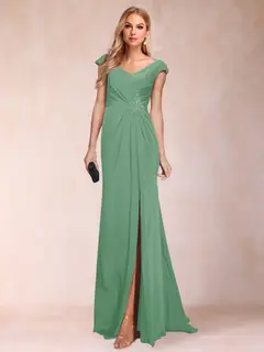 Sheath/Column V-Neck Ruched Mother of the Bride Dresses with Appliques & Split Side — view 13