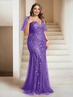 Sheath/Column V-Neck Floor-Length Appliques Long Evening Dress — view 31
