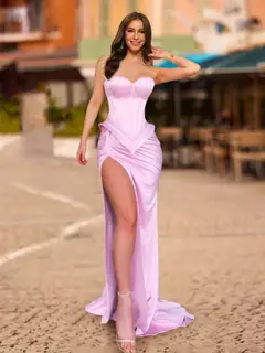 Trumpet/Mermaid Sweetheart Fitted Ruched Long Prom Dresses with Split Slit — view 1