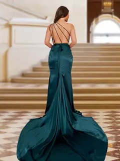 Sheath/Column One-Shoulder Cutout Ruched Evening Dresses with High Split — view 2