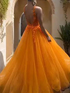 Ball Gown V-Neck Sleeveless Floor-Length Prom Dresses With Lace Appliques — view 2