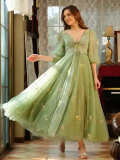 A-Line/Princess V-Neck Tulle Prom Dresses with Bowknot & Embroidery — view 3