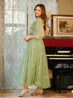 A-Line/Princess V-Neck Tulle Prom Dresses with Bowknot & Embroidery — view 6