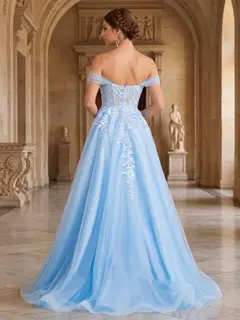 A-Line/Princess Sweetheart Appliques Tulle Prom Dresses with Split Side — view 2