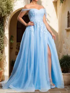 A-Line/Princess Sweetheart Appliques Tulle Prom Dresses with Split Side — view 3