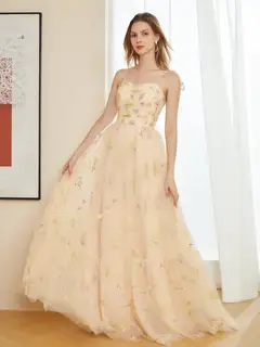 Retro A-Line Tulle Embroidery Long Prom Dresses with Spaghetti Straps — view 3