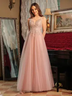 A-Line/Princess V-Neck Tulle Split Side Applique Long Prom Dresses — view 5