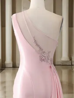 Trumpet/Mermaid One-Shoulder Sweep Train/Brush Train Evening Dresses with Side Slit & Appliques — view 4