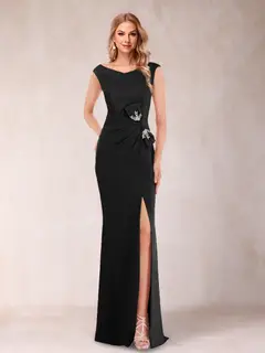 Sheath/Column V-Neck Sleeveless Ruched Mother of the Bride Dresses with Split Side & Bow(s) — view 5