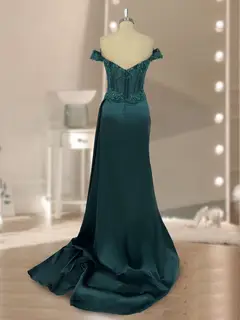Trumpet/Mermaid Off-the-Shoulder Sweep Train Sequined Evening Dresses with Split Side — view 6