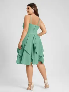 A-Line/Princess Halter Sleeveless Short/Mini Bridesmaid Dresses Chiffon Ruffle Pleated Pockets — view 2