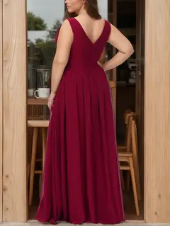 A-Line/Princess Deep V-Neck Sleeveless Floor-Length Plus Size Bridesmaid Dresses with Split Side — view 2