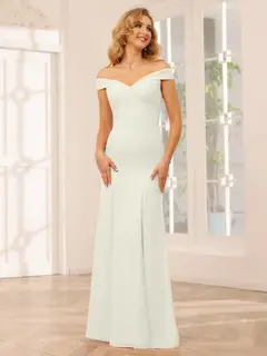 Sheath/Column Off-the-Shoulder Long Bridesmaid Dresses with Split Side — view 22