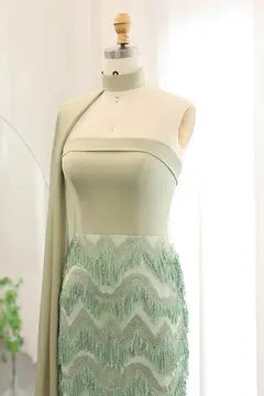 Uma — Strapless — view 15