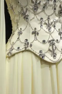 Uma — A-Line — view 7