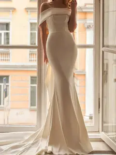 Sleeveless Satin Mermaid Wedding Dress — LV39211573 — view 1