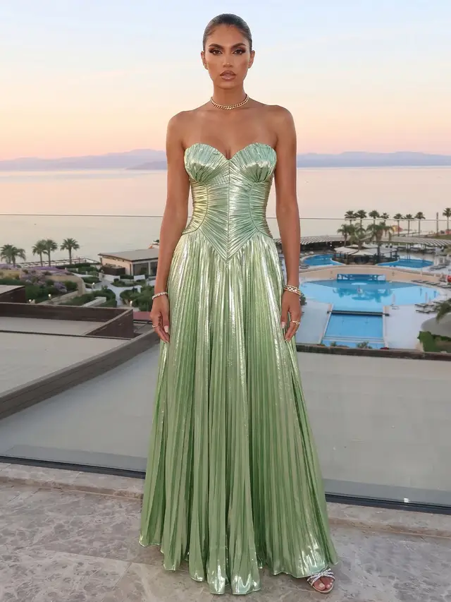 A-Line/Princess Strapless Sleeveless Floor-Length Evening Dresses with Pleats — LV99605250