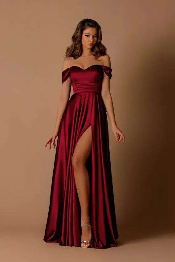 Women's Off-Shoulder Cap Sleeve Bridesmaid Dress with Ruched Detailing for Wedding Party