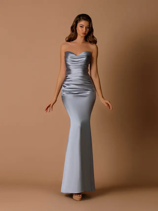Women's Sweetheart Bridesmaid Dress with Ruched Detailing for Wedding Party