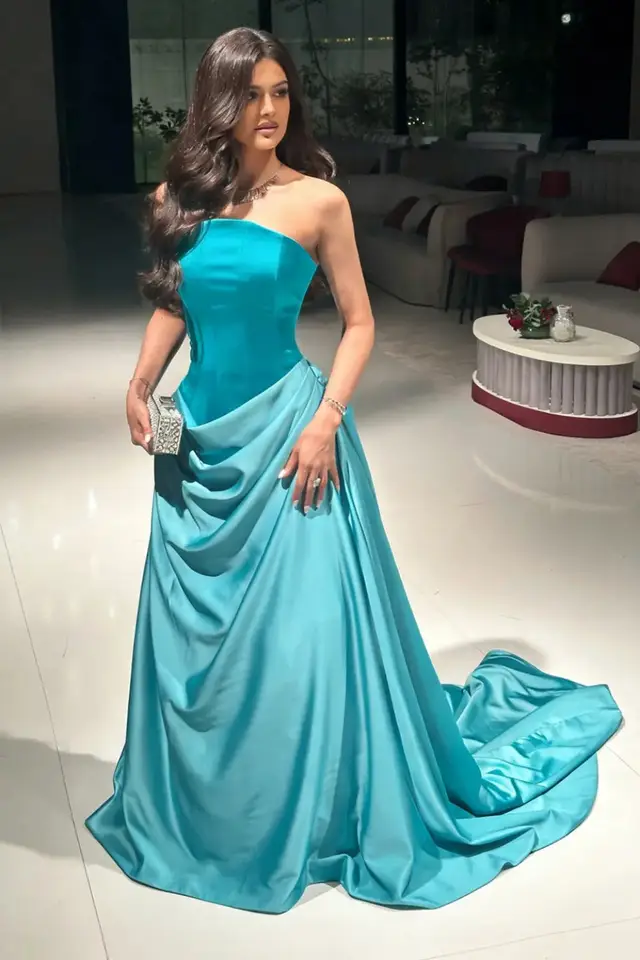 Iris — Ball Gown — Strapless