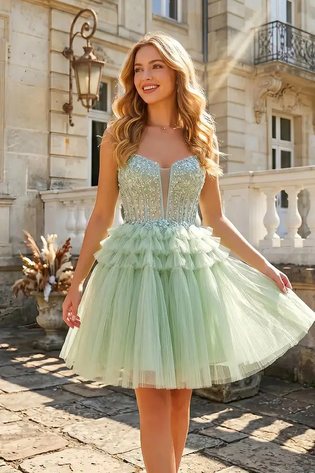Women's Sweetheart Sleeveless Tulle Prom Dress with Beaded Embellishment and Open Back Short Length for Prom & Homecomin