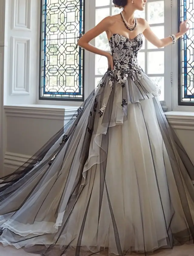 Strapless Tulle Ball Gown Floor-Length Wedding Dress — LV13543221